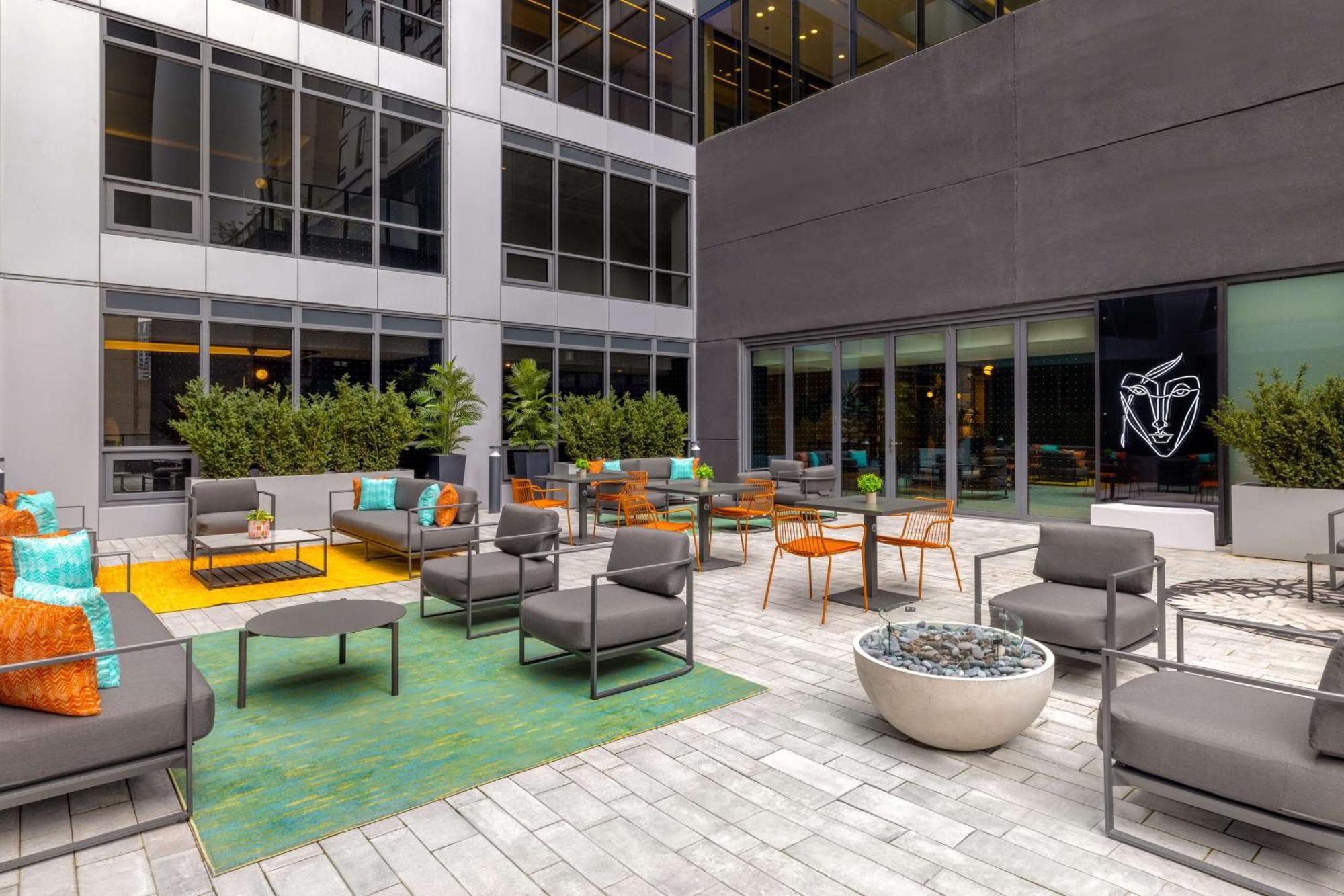 Canopy By Hilton Toronto Yorkville Esterno foto